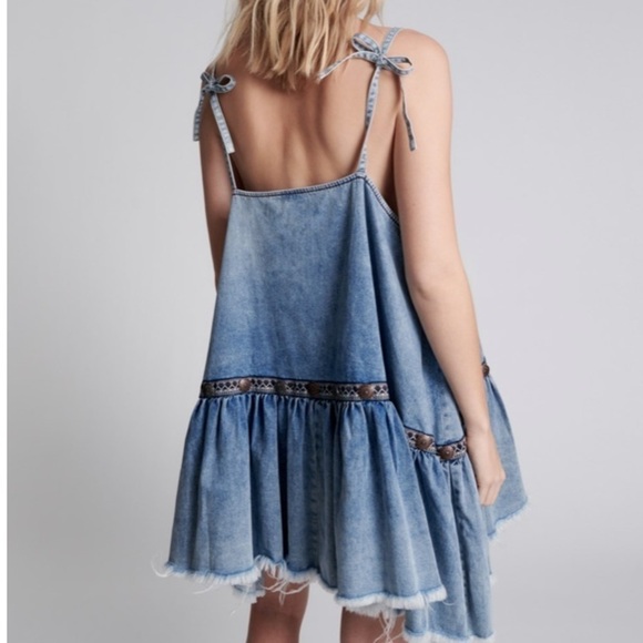 HOST PICK 🔥 One Teaspoon Denim Dress - Picture 3 of 11
